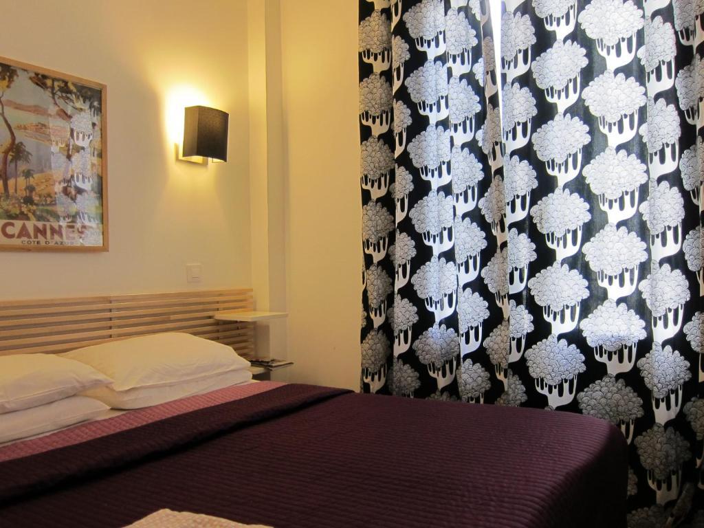 Brit Hotel Colbert Juan-les-Pins Habitación foto